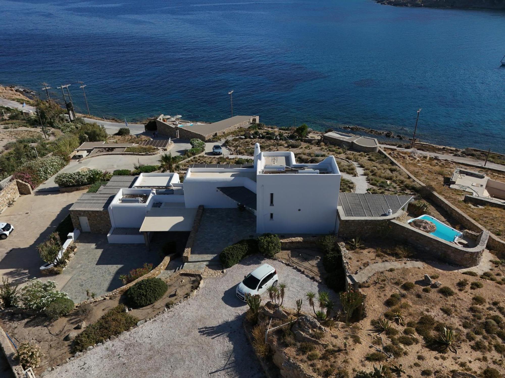 Salty Houses Kalo Livadi Bagian luar foto